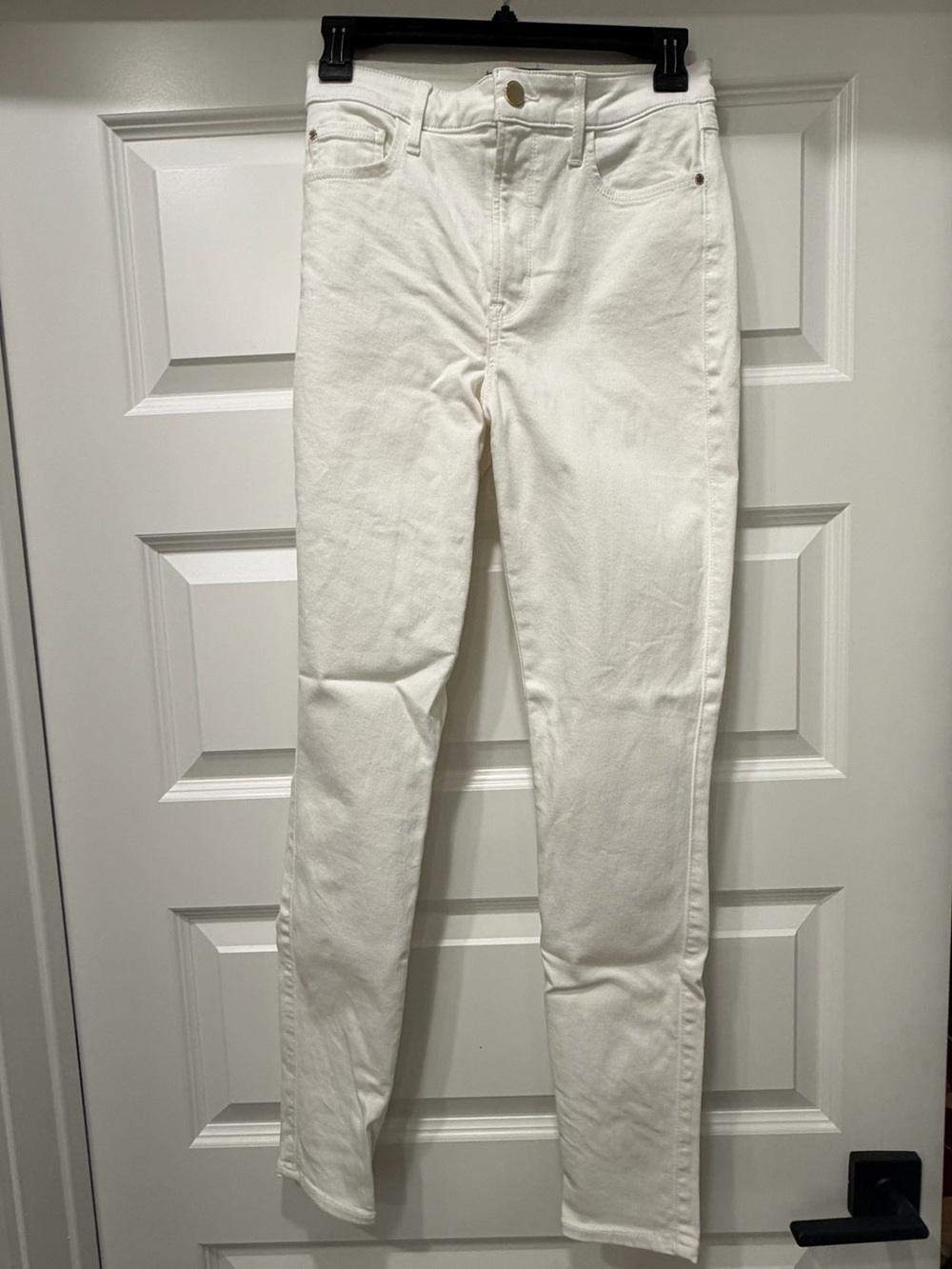 Guess by Marciano Stiletto 97 white skinny jeans 26 NWOT